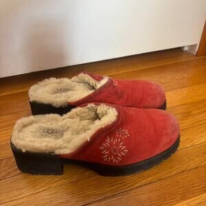 Vintage 90’s Ugg clogs red suede with Sherpa lining Size 8
